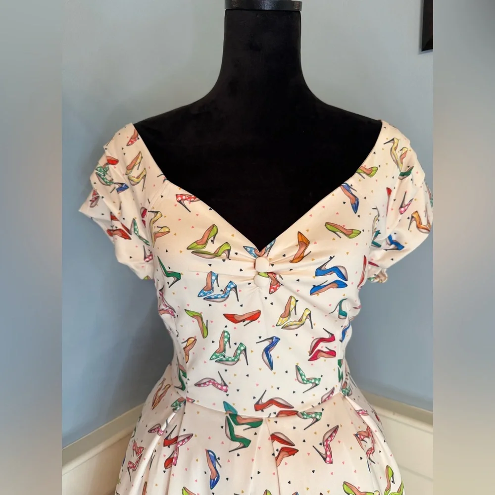 Dolly & Dotty 1950s Cream & Multicolor Heels Lily Swing Dress NWT Sz 10 - Picture 2 of 8